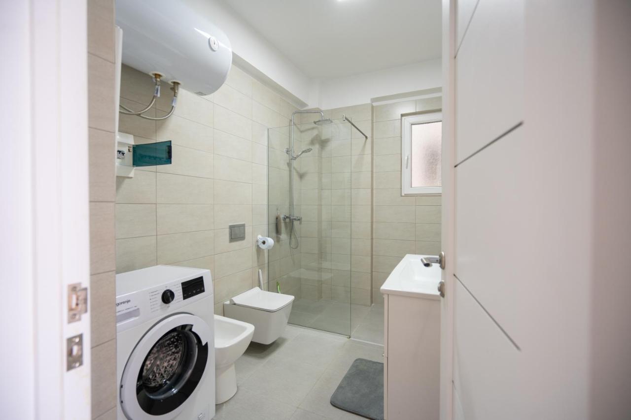 Apartment In The Village With A Sea View Vlore Bagian luar foto