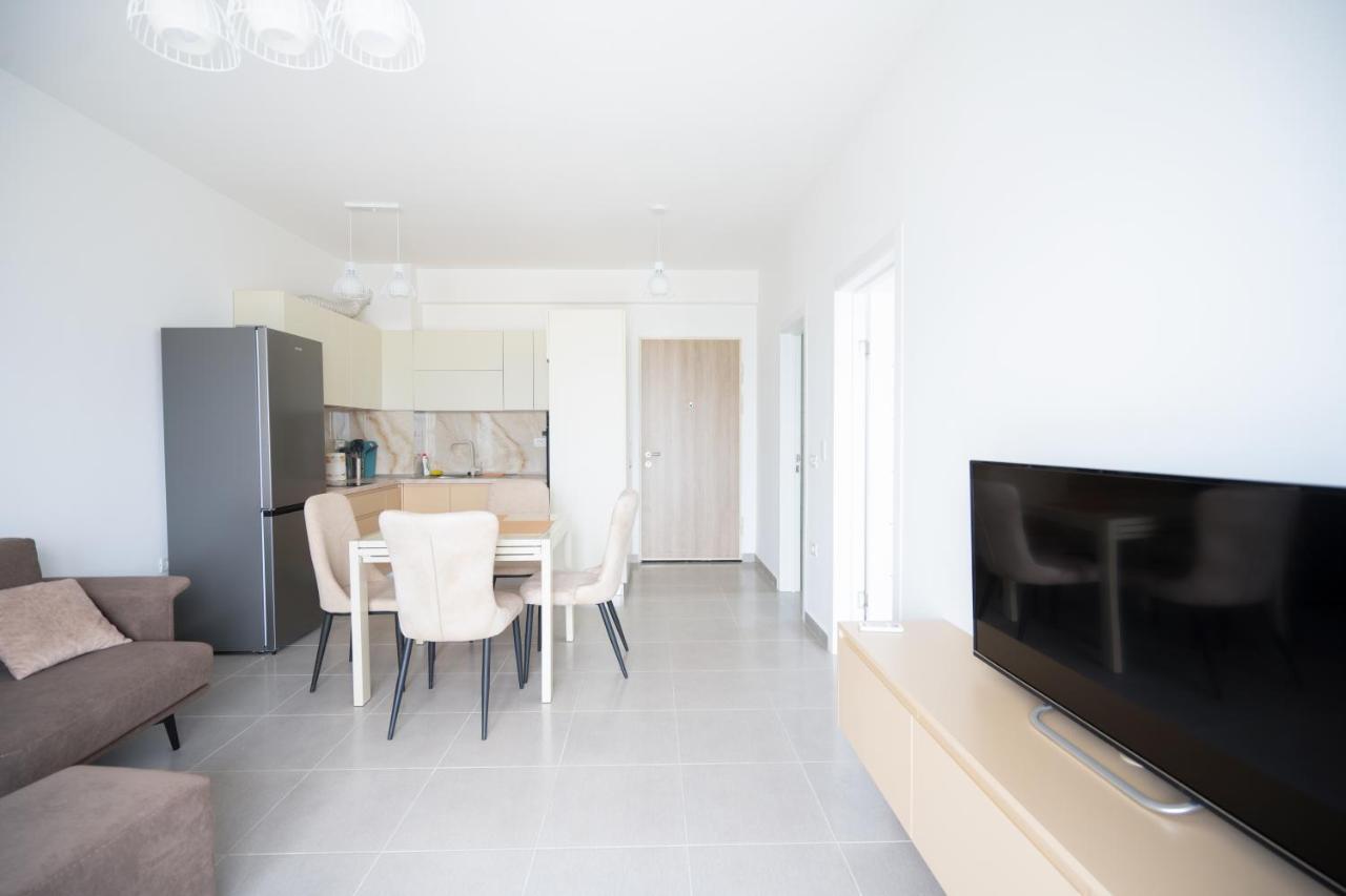 Apartment In The Village With A Sea View Vlore Bagian luar foto